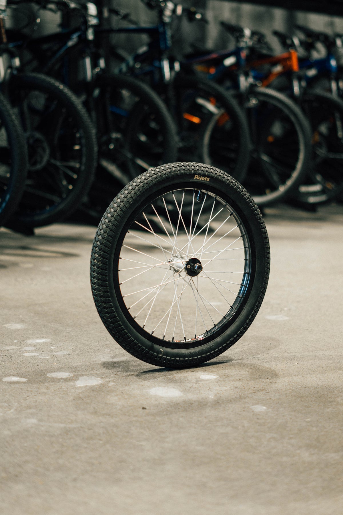 RuetsBikeCo. "Hooker Harvey’s Tire